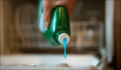 Kā notīrīt peles paliktni