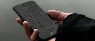 Πώς να στεγνώσετε τη θύρα φόρτισης του iPhone σας