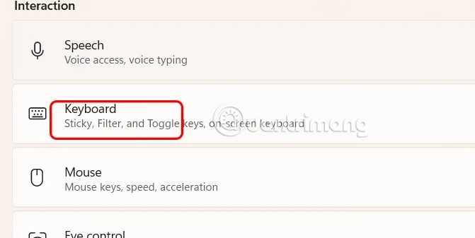 Sådan aktiverer/deaktiverer du sproglinjen i Windows 11
