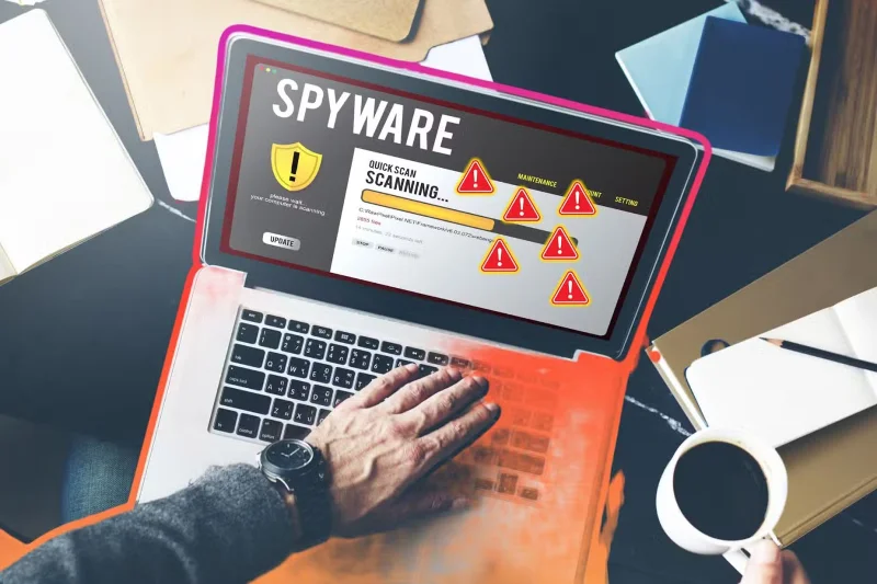 Hvordan ved man, om nogen har installeret overvågningssoftware på sin bærbare computer?