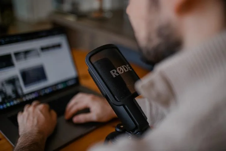 12 parimat podcasti rakendust Androidile ja iOS-ile 2021. aastal