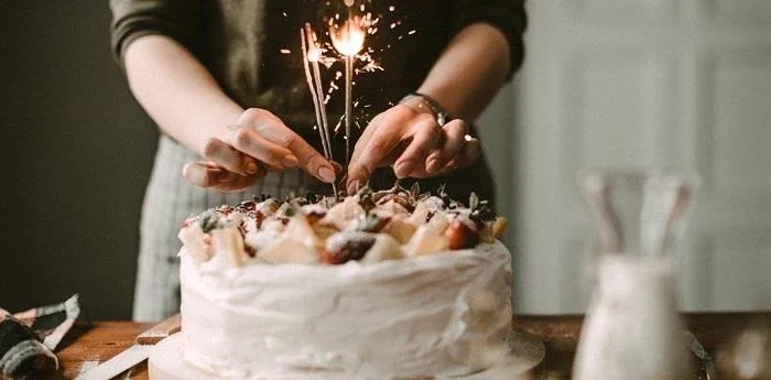 Si të organizoni festa virtuale ditëlindjesh për miqtë tuaj