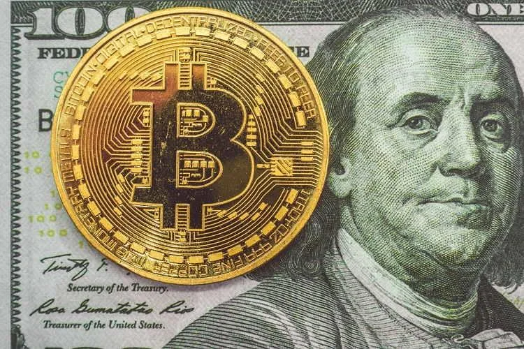 Kortti, jolla voit nostaa tai käyttää rahaa Bitcoin-sijoittajana