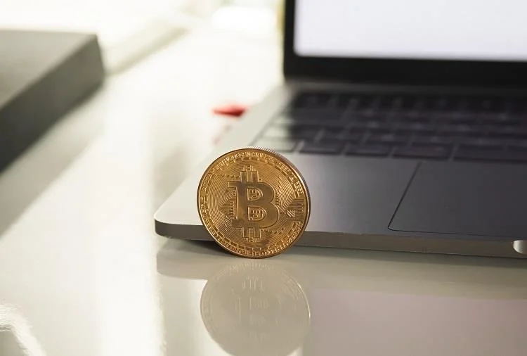 Ноември Вижте Падането на цената на биткойн – мисълта на Индия за биткойн