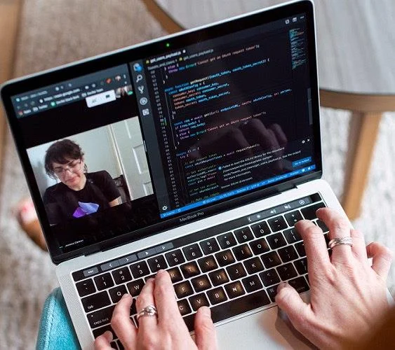 Upravljate svojo ekipo od doma?  Tukaj je nekaj nasvetov, ki vam bodo pomagali