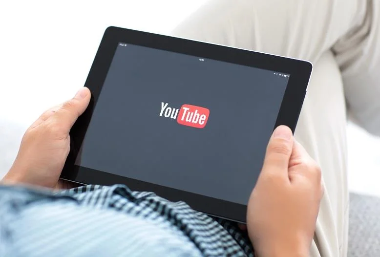 Si të shkarkoni videot në YouTube falas