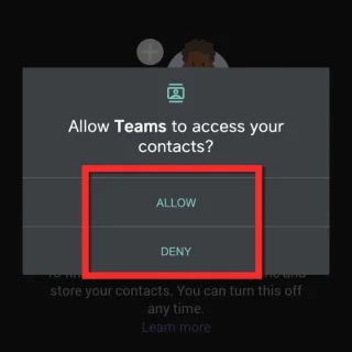 Ingyenes videohívások kezdeményezése a Microsoft Teamsben családtagjainak és barátainak