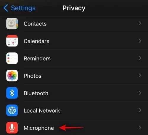 Si të ndaloni me forcë zmadhimin nga përdorimi i mikrofonit pas përfundimit të takimit